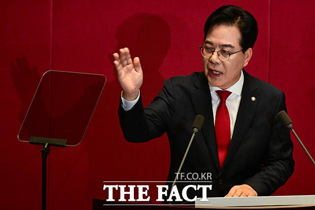 송언석 국민의힘 원내대표가 10일 오전 서울 여의도 국회에서 교섭단체 대표연설을 하고 있다. /국회=남윤호 기자