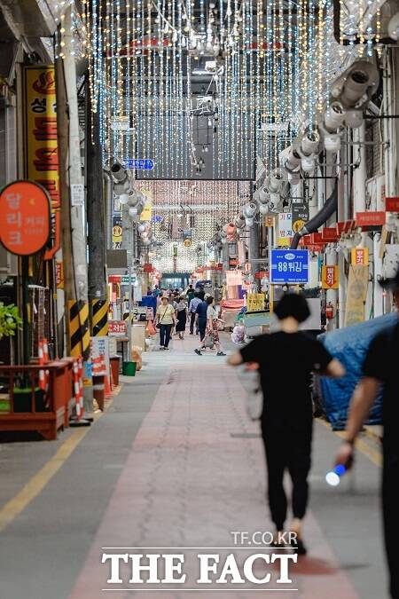 오산오색시장 안전·경관조명 점등 /오산시