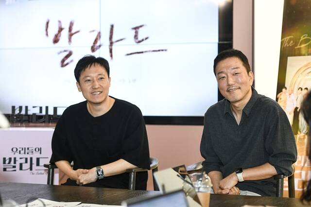 우리들의 발라드의 연출을 맡은 정익승 PD(왼쪽)는 10대와 20대의 새로운 목소리로 명곡을 다시 들려드리고 싶다고 전했다. /SBS