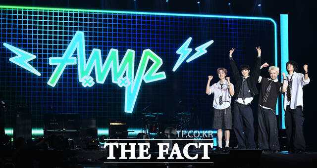 FNC엔터테인먼트의 신인 밴드 AxMxP는 자신들의 강점으로 다양한 음악적 스펙트럼을 꼽았다./이새롬 기자