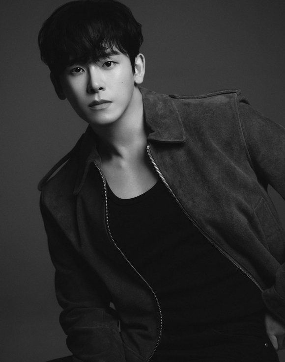 그룹 인피니트 출신 배우 이호원이 넥서스이엔엠과 전속계약을 체결하며 새로운 도약에 나선다. /넥서스이엔엠