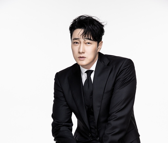 배우 소지섭이 SBS 새 금토드라마 김부장에 캐스팅됐다. /피프티원케이