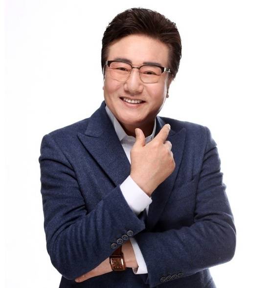 가수 박태희가 바다 위에서 팬들과 뜻깊은 시간을 나눈다. 오는 13일부터 16일까지 3박 4일 일정으로 인천항을 출발해 중국 위해를 경유하는 선상 크루즈 콘서트를 진행한다. /박태희 SNS