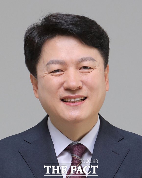 이재명 대통령 한의사 주치의로 위촉된 윤성찬 대한한의사협회 회장. /대통령실