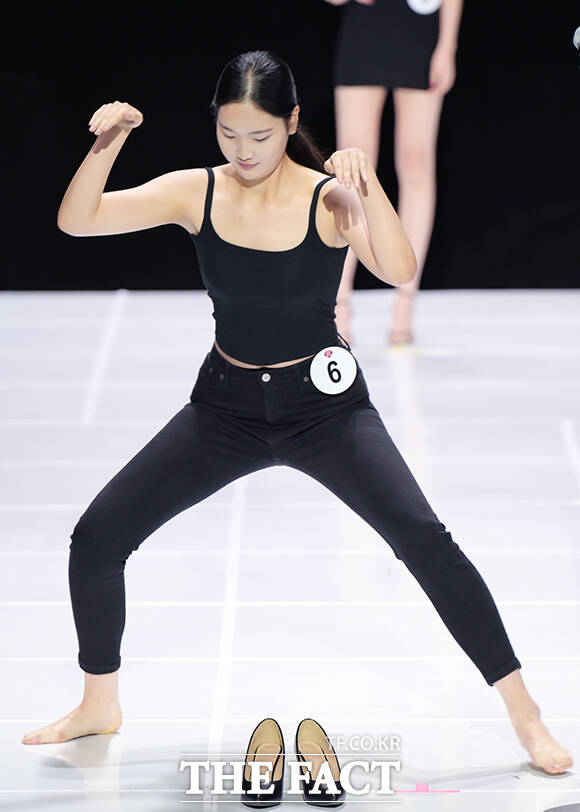 저는 사마귀 흉내도 가능합니다.