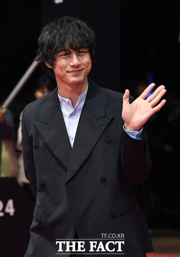 배우 사카구치 켄타로가 일본에서 논란이 된 양다리 의혹으로 인해 예정된 부산국제영화제 기자간담회도 취소했다. /장윤석 기자