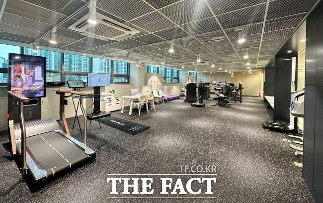 철산건강생활지원센터 실내 모습. /광멍시