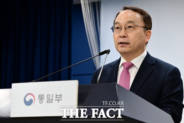 구병삼 통일부 대변인은 15일 김정은 북한 국무위원장이 제9차 당대회에서 핵무력과 상용무력 병진정책을 밝힌 배경에 대해 러시아 파병을 통한 실전 경험이라고 밝혔다. /임영무 기자