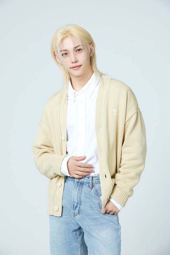 그룹 스트레이 키즈(Stray Kids) 멤버 필릭스가 생일을 맞아 2억 원을 기부했다. /JYP엔터테인먼트