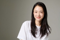  손수현, 브라도엔터테인먼트와 전속계약…새로운 시작 예고