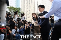  '부정거래 의혹' 방시혁 하이브 의장 '무거운 발걸음' [포토]