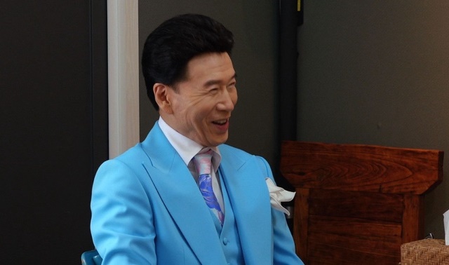 강진은 15일 방송된 KBS 2TV 박원숙의 같이 삽시다에서 특유의 입담으로 출연자들과 시청자들에게 웃음을 안겼다. 제작진과 출연자들은 물론 시청자들까지 편안하고 친근하다는 호평을 보냈다. /박원숙의 같이 삽시다