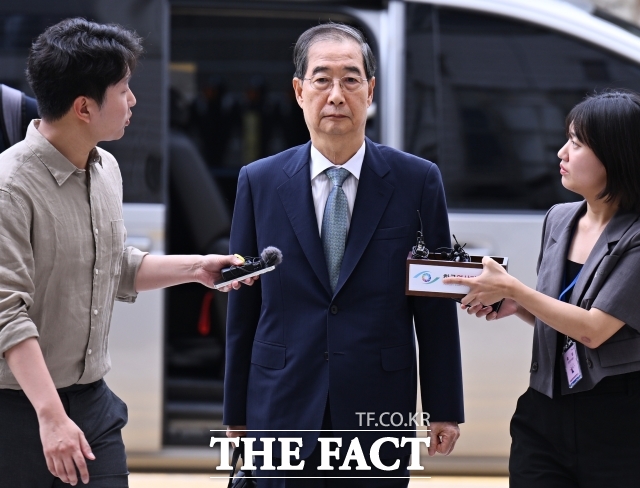 내란 사건을 수사하는 조은석 특별검사팀이 기소한 한덕수 전 국무총리의 첫 재판이 16일 시작됐다. 재판부는 준비절차를 마치고 오는 30일부터 정식 공판기일에 돌입한다. /이새롬 기자