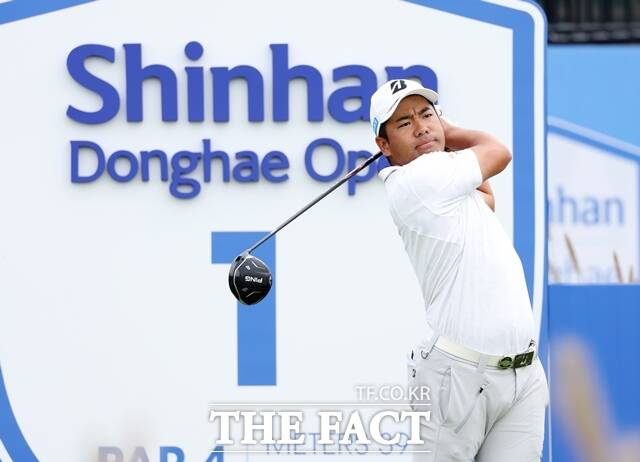 2022년에 이어 또 다시 신한동해오픈 정상에 오른 일본의 히가 가즈키의 티샷 모습. 신한동해오픈 사상 두번 우승한 유일한 외국인 선수다./KPGA