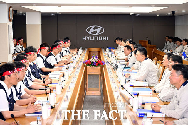 지난달 24일 국회를 통과해 이달 9일 공포된 ‘노란봉투법’(노동조합 및 노동관계조정법 2·3조 개정안)은 내년 3월부터 시행된다. /뉴시스