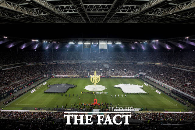 2025 아이콘매치에 서울 월드컵경기장을 가득 채운 관중들의 모습. /넥슨