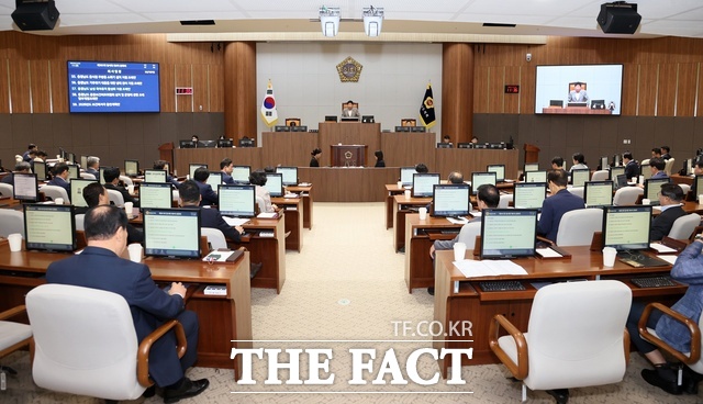 충남도의회 본희의장. /충남도의회
