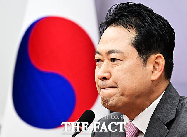 국민의힘이 18일 더불어민주당의 조희대 대법원장 사퇴 압박과 관련해 최종 목표는 분명히 이 대통령이 영구 집권하는, 세상에 단 하나밖에 없는 일당독재 총통국가 건설이라고 비판했다. 사진은 장동혁 국민의힘 대표. /배정한 기자