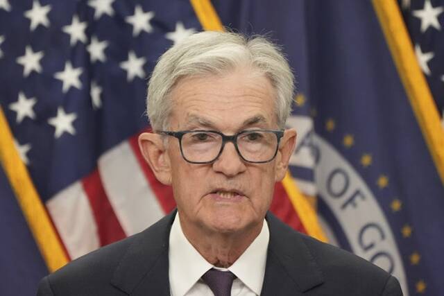 제롬 파월 의장이 이끄는 미국 연방준비제도(Fed·연준)는 17일(현지시간) 기준금리를 연 4.25~4.50%에서 4.0~4.25%로 0.25%포인트 인하했다. /뉴시스
