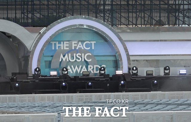 TMA 사상 처음 야외공연장에서 시상식을 갖는 2025 TMA 마카오 무대./마카오=김민지 기자