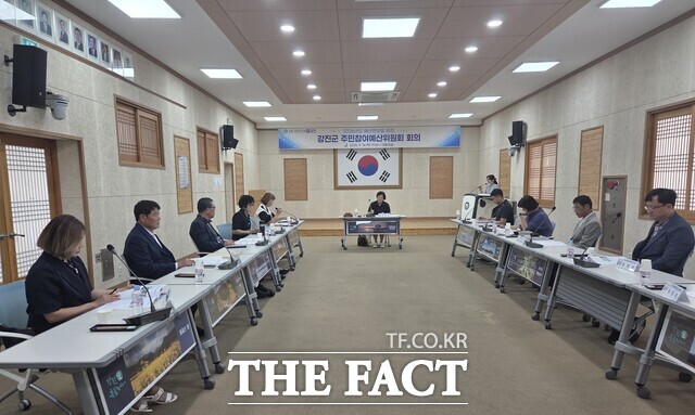 강진군이 18일 주민참여예산위원회를 개최하고 있다. /강진군