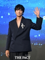  성시경 이어 강동원·김완선·송가인·씨엘도 '미등록 기획사' 경찰 수사