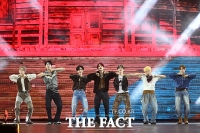  [2025 TMA] '핫티스트' 클로즈 유어 아이즈…대세 신인 입증