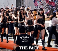  [2025 TMA] 마카오에 뜬 아이브 '강렬한 패션'