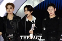 [2025 TMA] '올해의 아티스트' 수상하는 엔하이픈