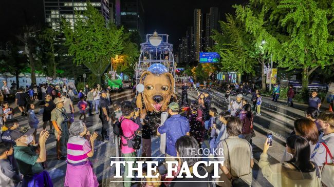 로그 행진 모습./과천시