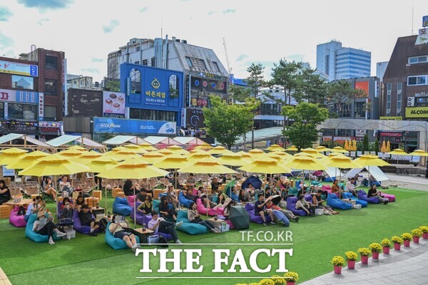 20~21일 대흥동 우리들공원 일원에서 진행된 2025년 북페스티벌 현장./대전 중구