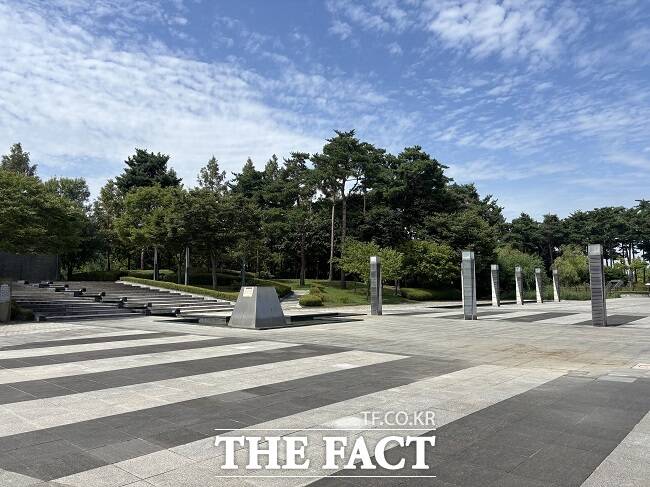 시청공원 벽천분수 앞 전경 /성남시