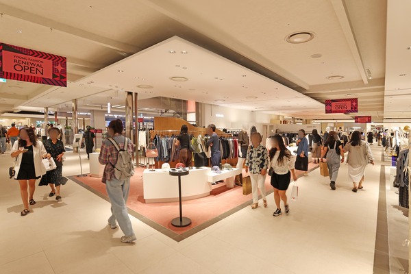 신세계 의정부점 5층 매장 전경. /신세계백화점