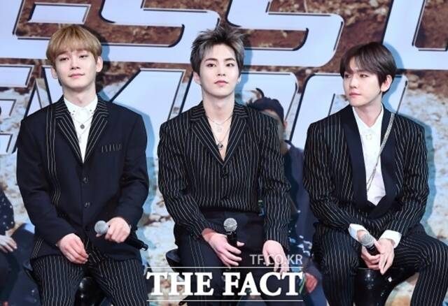 그룹 엑소(EXO) 유닛 첸백시(첸·백현·시우민)와 소속사 SM엔터테인먼트 간 6억원대 전속계약 분쟁의 1차 조정이 결렬됐다. 서울동부지법 민사합의15부(조용래 부장판사)는 23일 첸백시와 SM이 각각 제기한 정산금 청구·계약 이행소송의 1차 조정 기일을 열었다. 이날 조정은 비공개로 진행됐으며, 양측 법률대리인만 참석했다. 사진은 왼쪽부터 첸, 시우민, 백현. /더팩트 DB