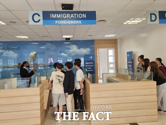 24일 대구경북영어마을에서 2025년 꿈누리GO 심화영어캠프를 진행하고 있다. /대전교육연수원