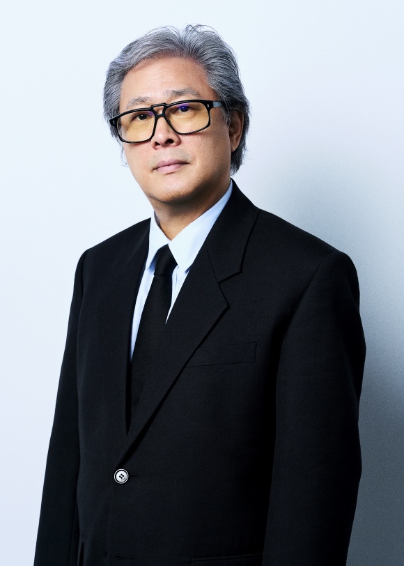 박찬욱 감독은 영화 어쩔수가없다 개봉을 기념해 <더팩트>와 인터뷰를 진행했다. /CJ ENM