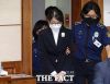  [현장FACT] 헌정 최초 前영부인 형사재판... 김건희 첫 공판 모습 공개(영상)