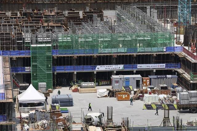 다음 달 열리는 국회 국토교통위원회 국정감사 증인 명단에 건설사 오너와 대표들이 대거 이름을 올렸다. /뉴시스