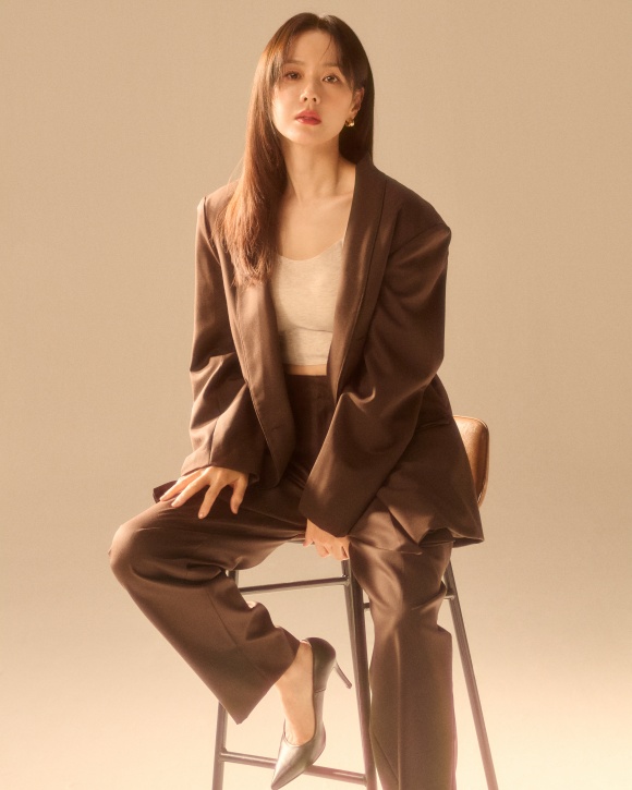 손예진은 넷플릭스 스캔들과 버라이어티로 전 세계 시청자들과 만날 예정이다. /엠에스팀엔터테인먼트