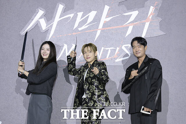 배우 박규영 임시완 조우진(왼쪽부터)이 넷플릭스 새 영화 사마귀에서 화려한 액션을 선보인다. /장윤석 기자