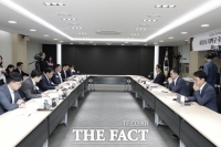  최민호 세종시장, 지역 국회의원과 국비·현안 논의