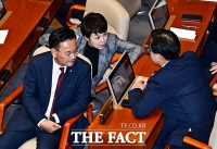  유상범-김은혜-송언석 '작전 회의' [포토]