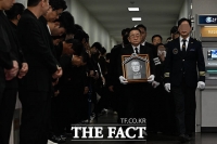  '개그계 대부' 고(故) 전유성...후배들 눈물 속 영면 [TF사진관]