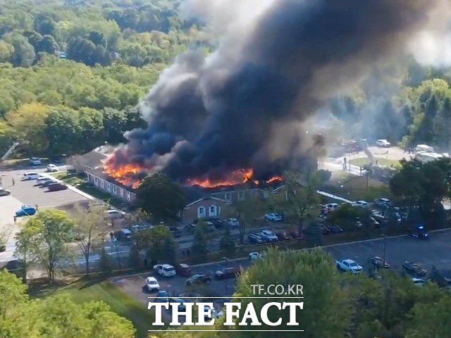 28일(현지시간) 미국 미시간주 예수 그리스도 후기 성도교회(모르몬교) 종교 시설에서 총격 사건이 발생해 최소 2명이 숨지고 8명이 다쳤다. 범인 토마스 제이콥 샌포드는 출동한 경찰에 의해 사살됐다. /AP.뉴시스