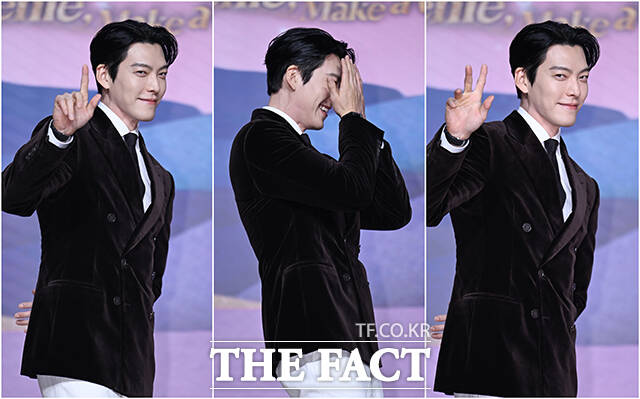 배우 김우빈이 29일 오후 서울 강남구 조선 팰리스 서울 강남에서 열린 넷플릭스 새 오리지널 시리즈 다 이루어질지니 제작발표회에 참석해 포즈를 취하고 있다. /박헌우 기자