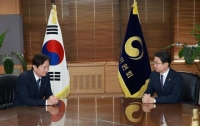  이억원-이찬진 긴급 회동…금융위·금감원 조직쇄신 등 논의
