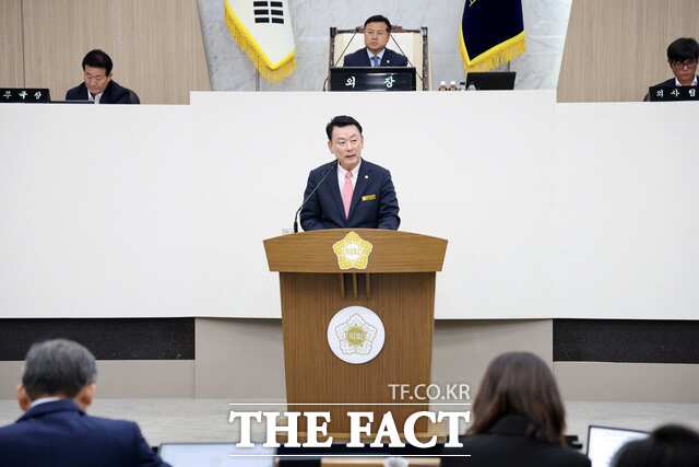 김선호 당진시의원은 30일 5분 자유발언을 통해 악성·반복 민원으로 인한 행정 왜곡과 피해를 지적하며 실질적인 대책 마련을 촉구했다. /당진시의회