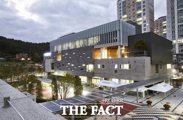 예산군보건소 전경. /예산군