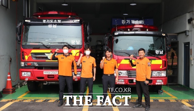산에서 심정지 환자 생명 구한 펌뷸러스 광남센터 3팀 대원들. /광명소방서