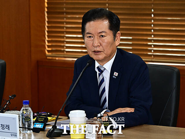 모두발언하는 정청래 더불어민주당 대표.